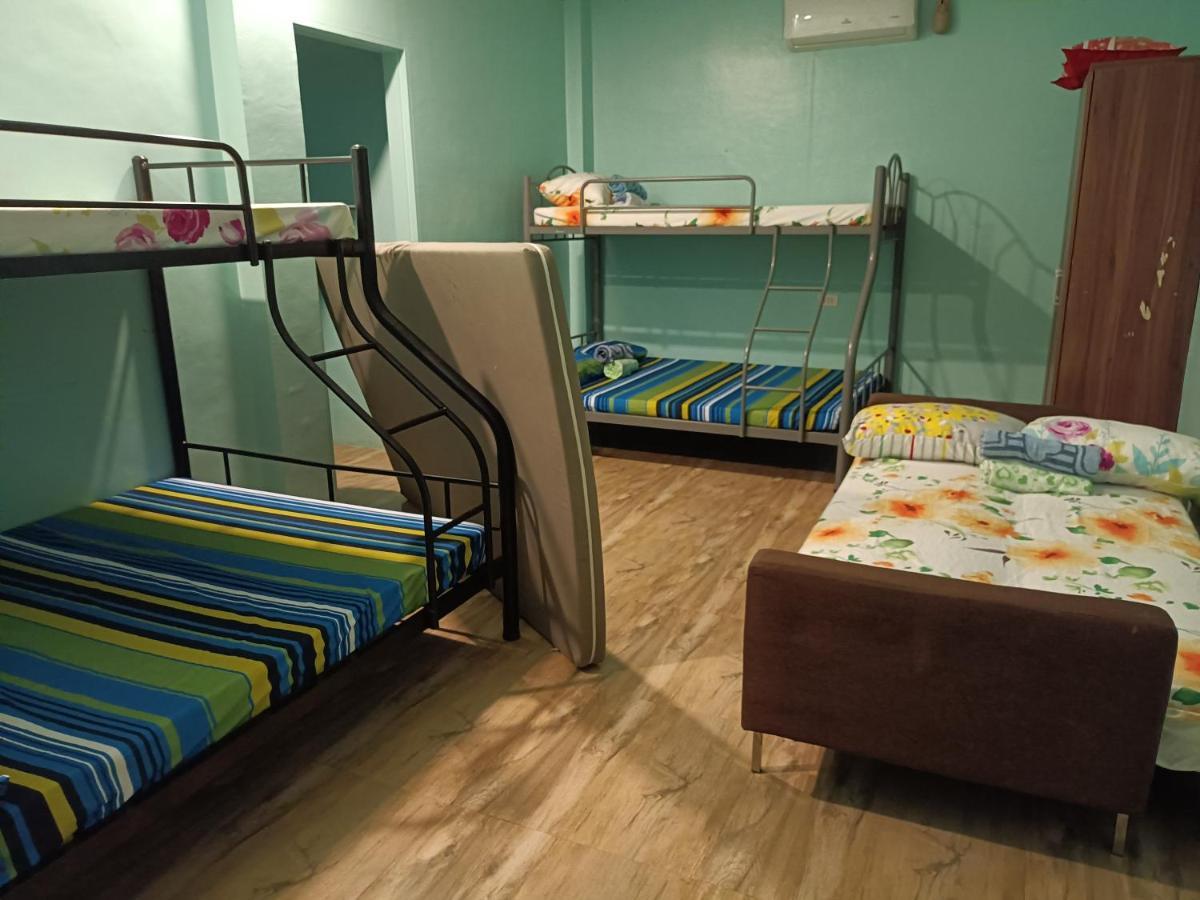 Azulea Lodging House Oslob Extérieur photo